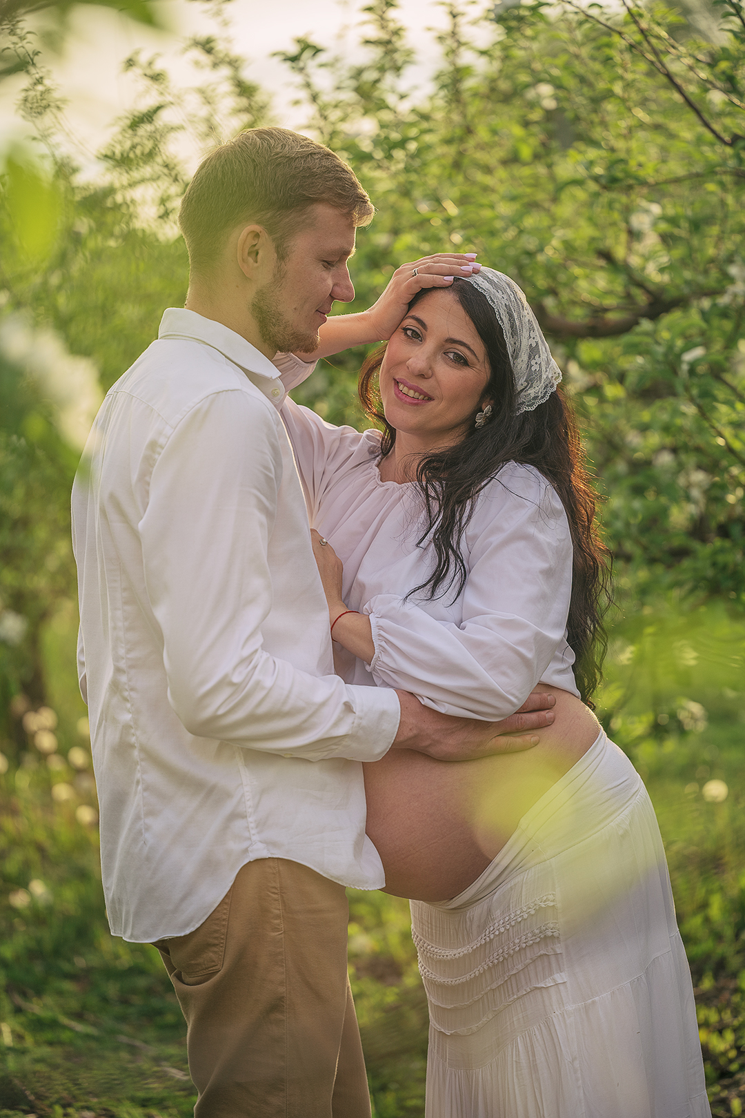 Сімейна editorial фотосесія просто неба.
